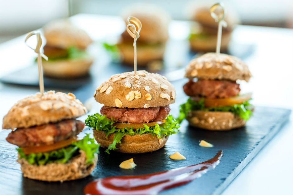 https://yemek.com/tarif/mini-burger | Mini Hamburger Tarifi 