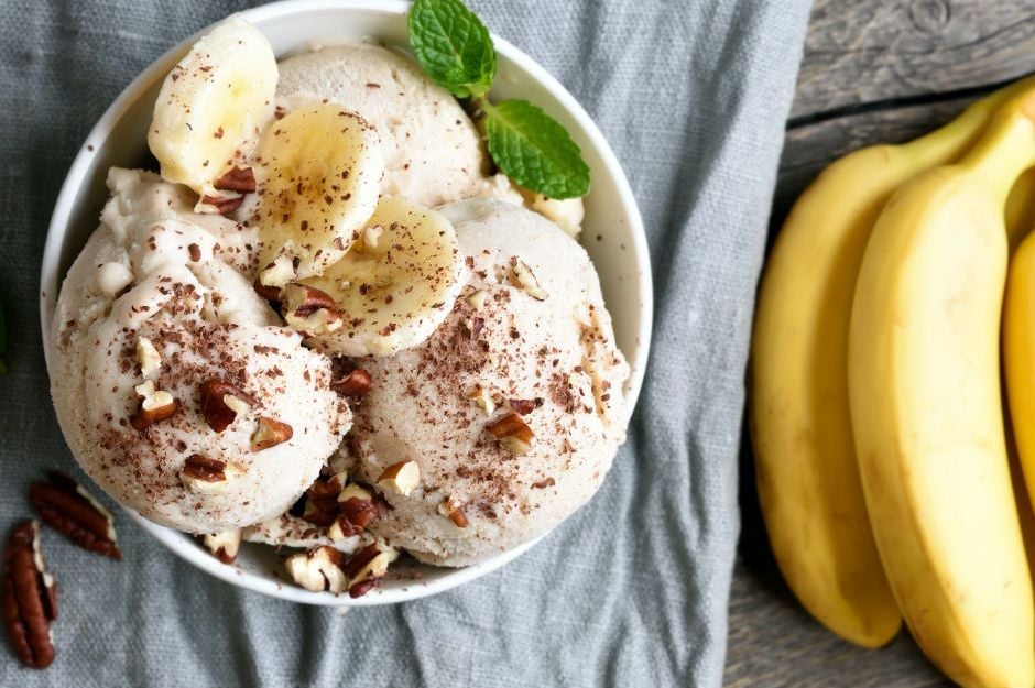 https://yemek.com/tarif/uc-malzemeli-dondurma | Üç Malzemeli Dondurma Tarifi