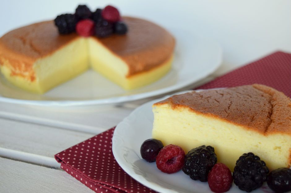 https://yemek.com/tarif/japon-usulu-cheesecake/ | Japon Usulü Cheesecake Tarifi