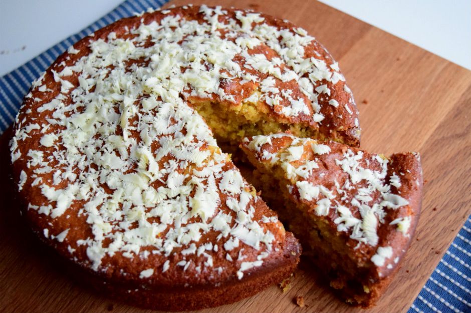 https://yemek.com/tarif/portakalli-antep-fistikli-kek/ | Portakallı Antep Fıstıklı Kek Tarifi