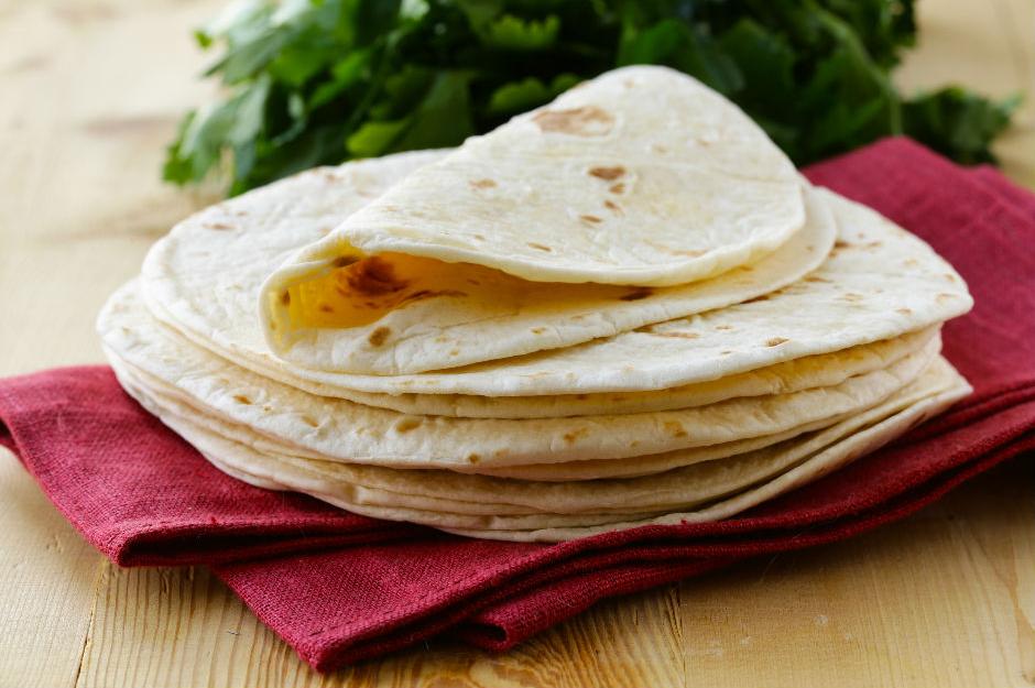 https://yemek.com/tarif/tortilla/
| Tortilla Tarifi