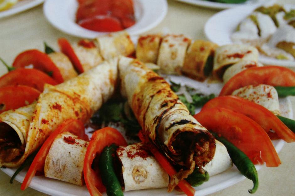 https://tr.foursquare.com/v/yaprak-tantuni/4c14f1f8a1010f4717234d18?openPhotoId=51be13d1498e5d91e6804518 |tr.foursquare.com
