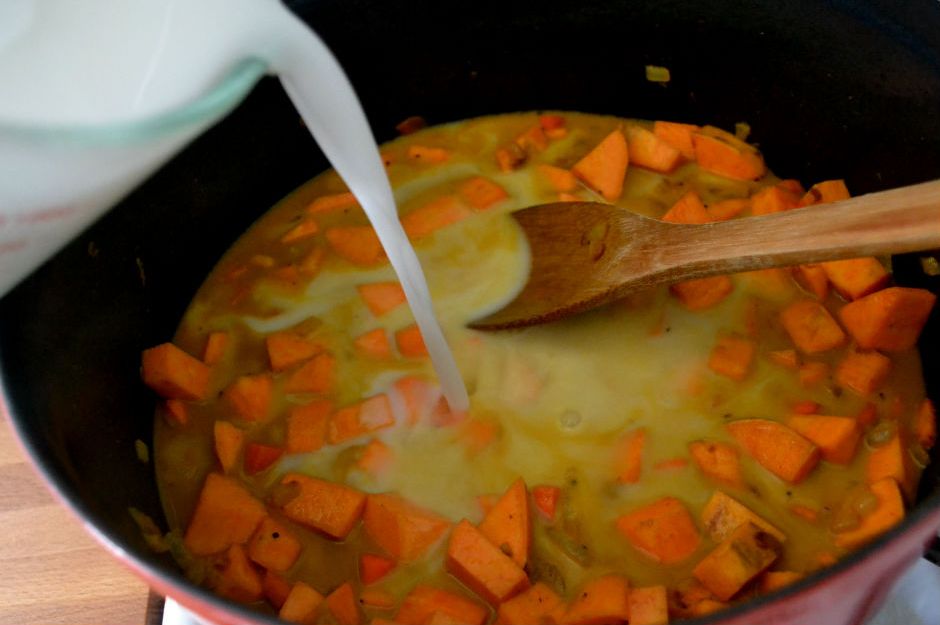 https://bigeatstinykitchen.com/2012/03/19/curried-tomato-and-sweet-potato-soup/ |bigeatstinykitchen.com