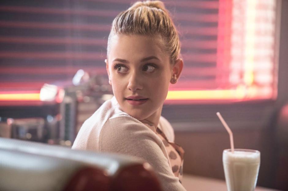 https://www.popsugar.com/entertainment/Betty-Related-Sabrina-Riverdale-43883493 | popsugar