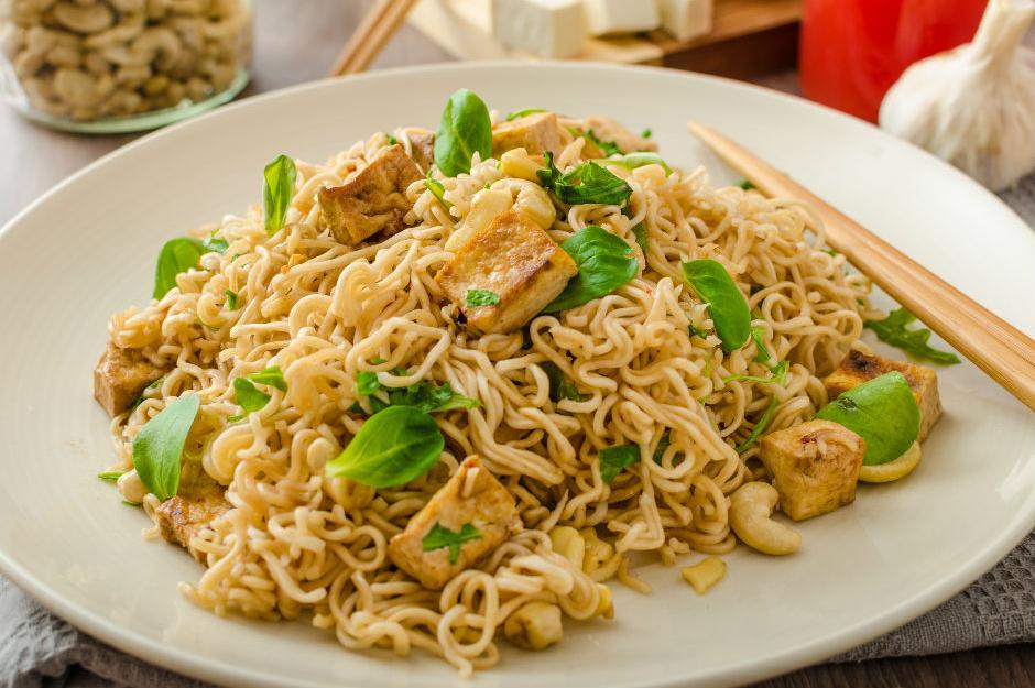 Tavuklu Noodle Tarifi