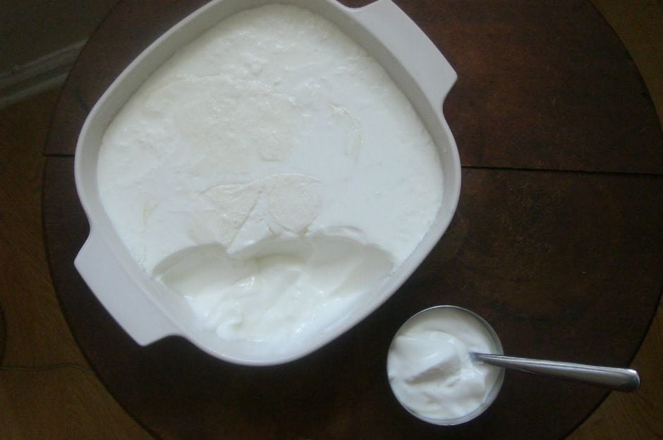 http://abcdsofcooking.com/2010/06/how-to-make-yogurt-two-ways/ | abcdsofcooking