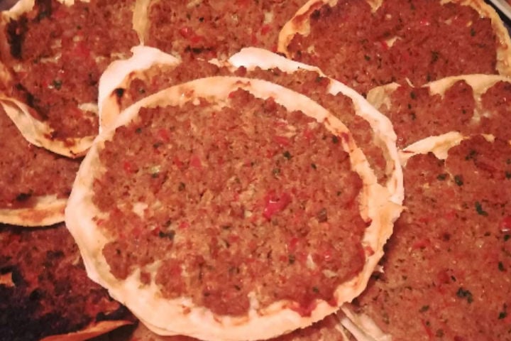 kolay-lahmacun-tarifi