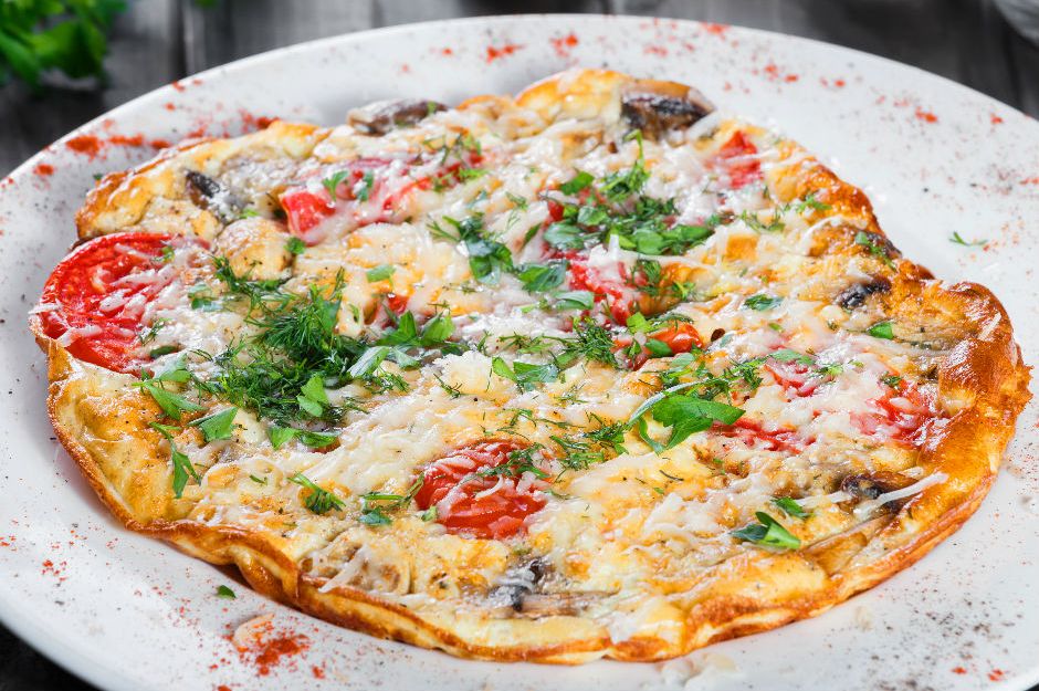 https://yemek.com/tarif/yumurta-pizza/ | Yumurta Pizza Tarifi