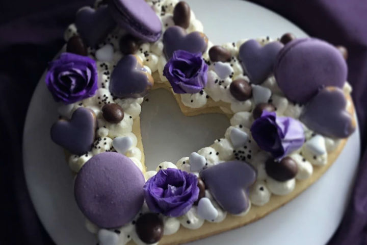 Kalp şeklinde pasta