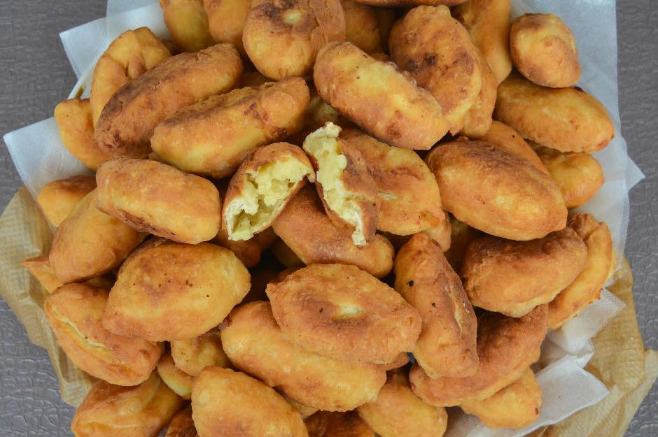 https://yemek.com/tarif/patates-pisisi/ | Patates Pişisi Tarifi