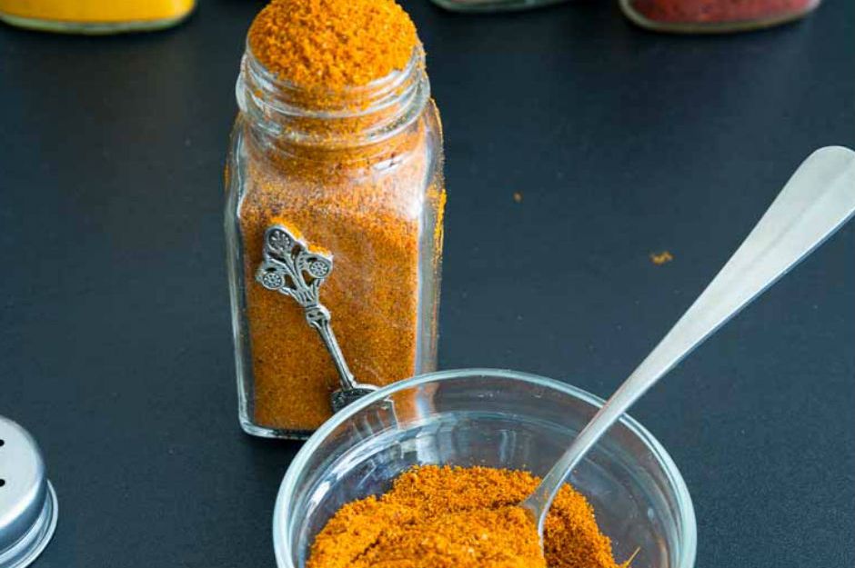https://veenaazmanov.com/homemade-indian-curry-powder-spice-mix/ |veenaazmanov.com