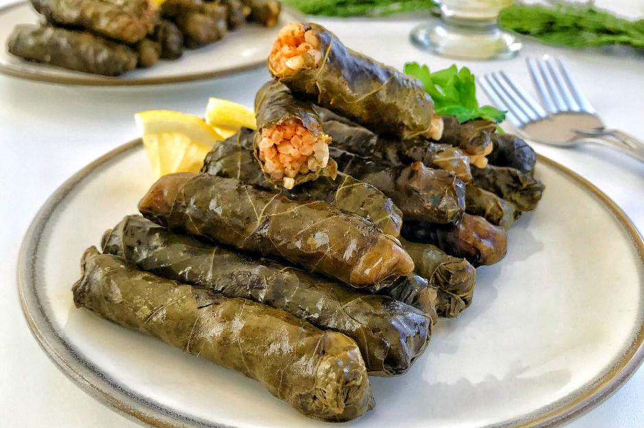 Zeytinya L Yaprak Sarma Tarifi Nas L Yap L R Yemek Com