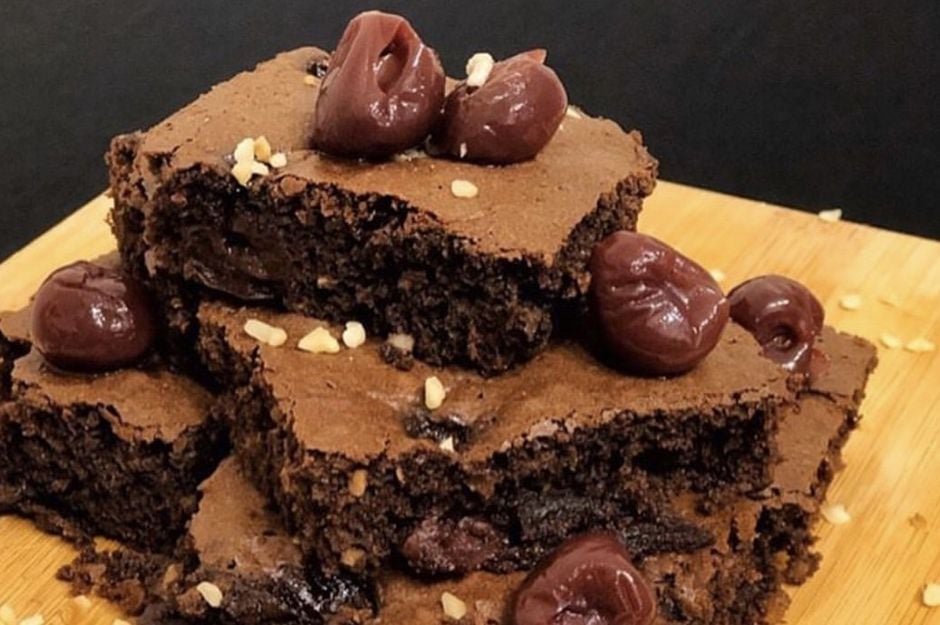 visneli-findikli-brownie-tarifi