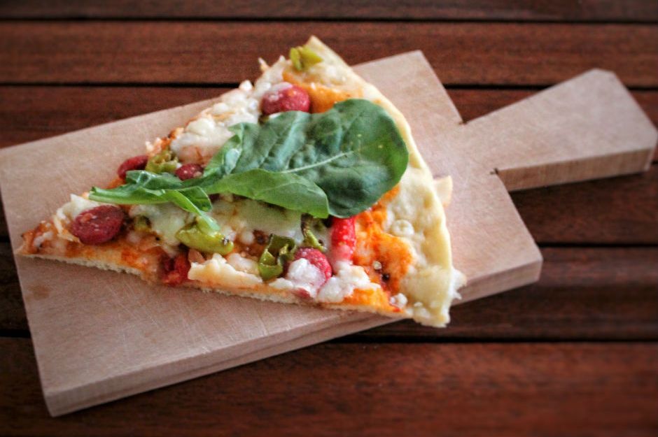 Zeytinyağlı ve Tulum Peynirli Pizza Tarifi, Nasıl Yapılır?