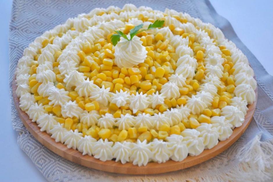 https://yemek.com/tarif/tavuklu-patates-salatasi/ | Tavuklu Patates Salatası Tarifi