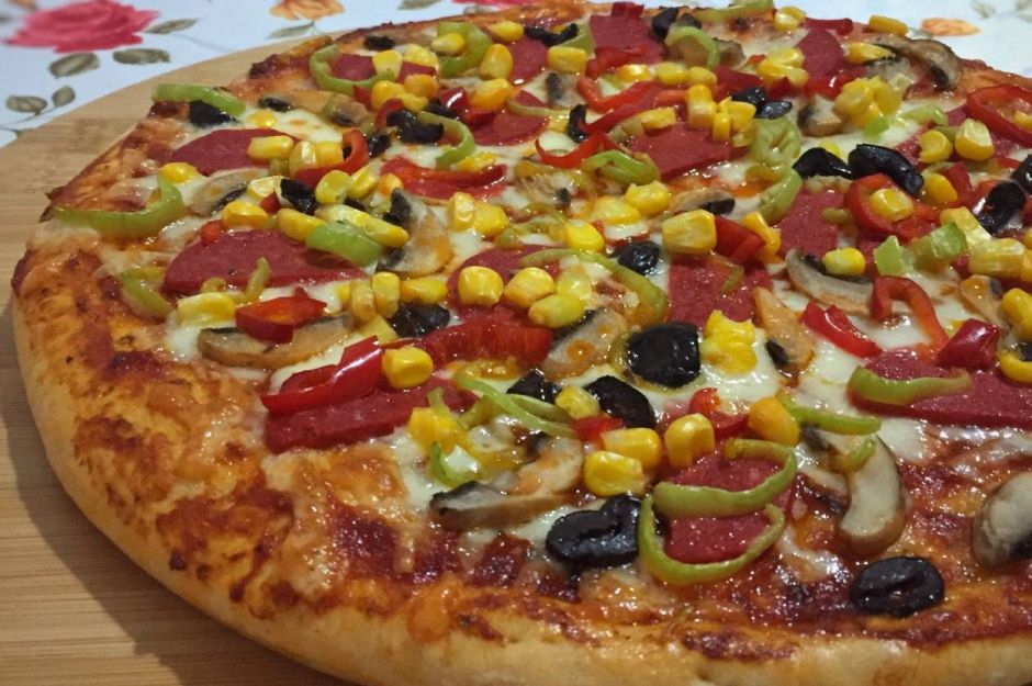 Ev Yapımı Pizza Tarifi, Nasıl Yapılır?