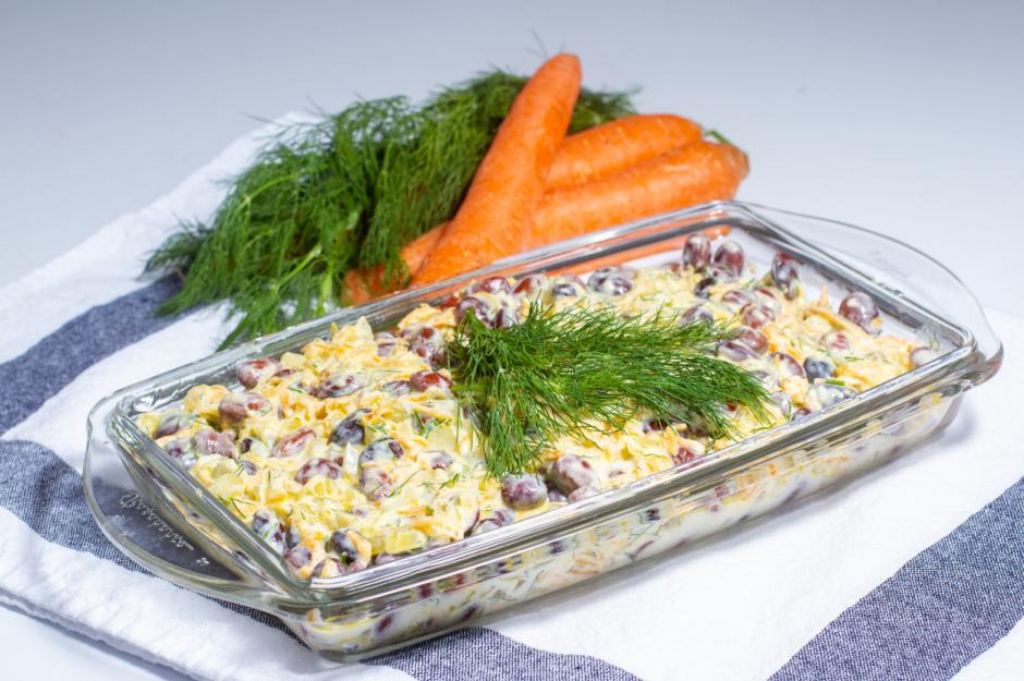 https://yemek.com/tarif/yogurtlu-barbunya-salatasi/ | Yoğurtlu Barbunya Salatası Tarifi