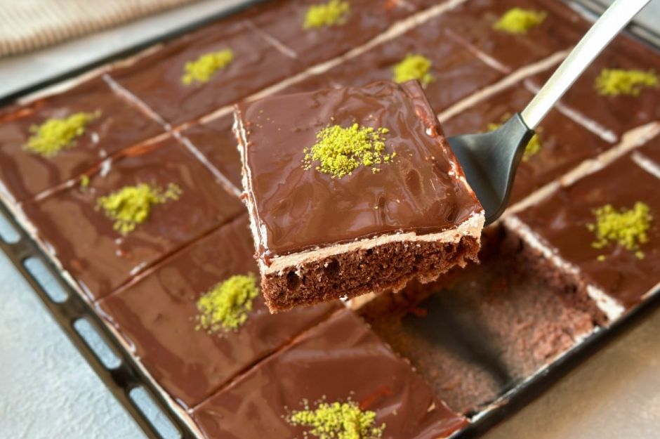 Akşam Çayının Yanına İkramlıklar: Pratik ve Nefis 16 Tarif