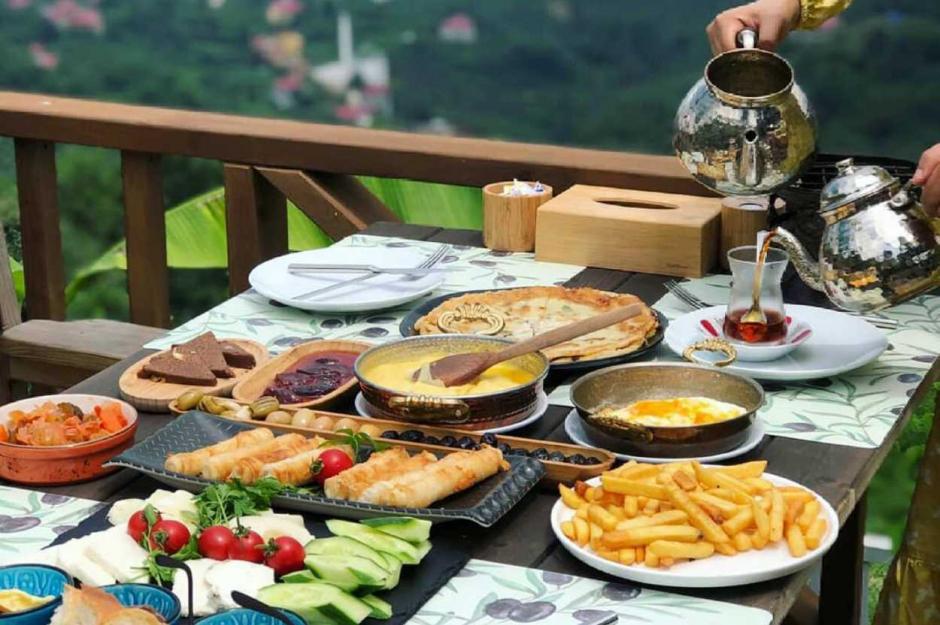 Trabzon Kahvaltı Yerleri: En İyi 10 Trabzon Kahvaltı Mekanı