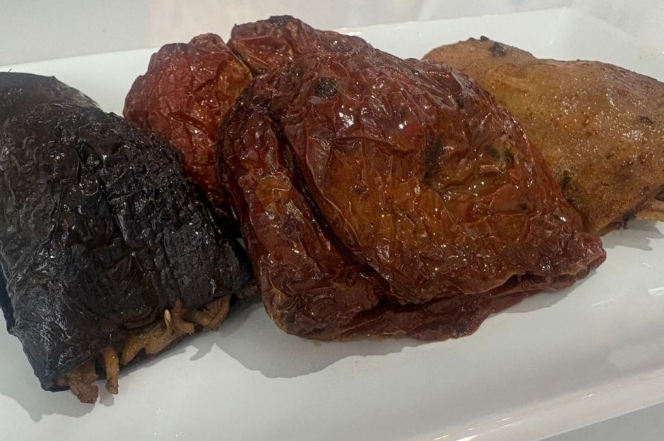 Bol Zeytinyağlı: Kuru Patlıcan Kabak Biber Dolması