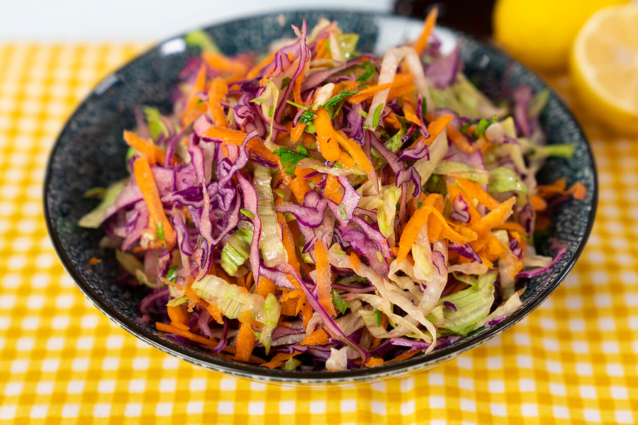 Mevsim Salatası Tarifi, Nasıl Yapılır? (Resimli) - Yemek.com