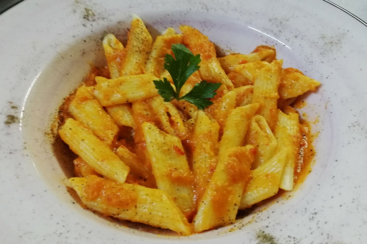 sebze-soslu-penne-tarifi