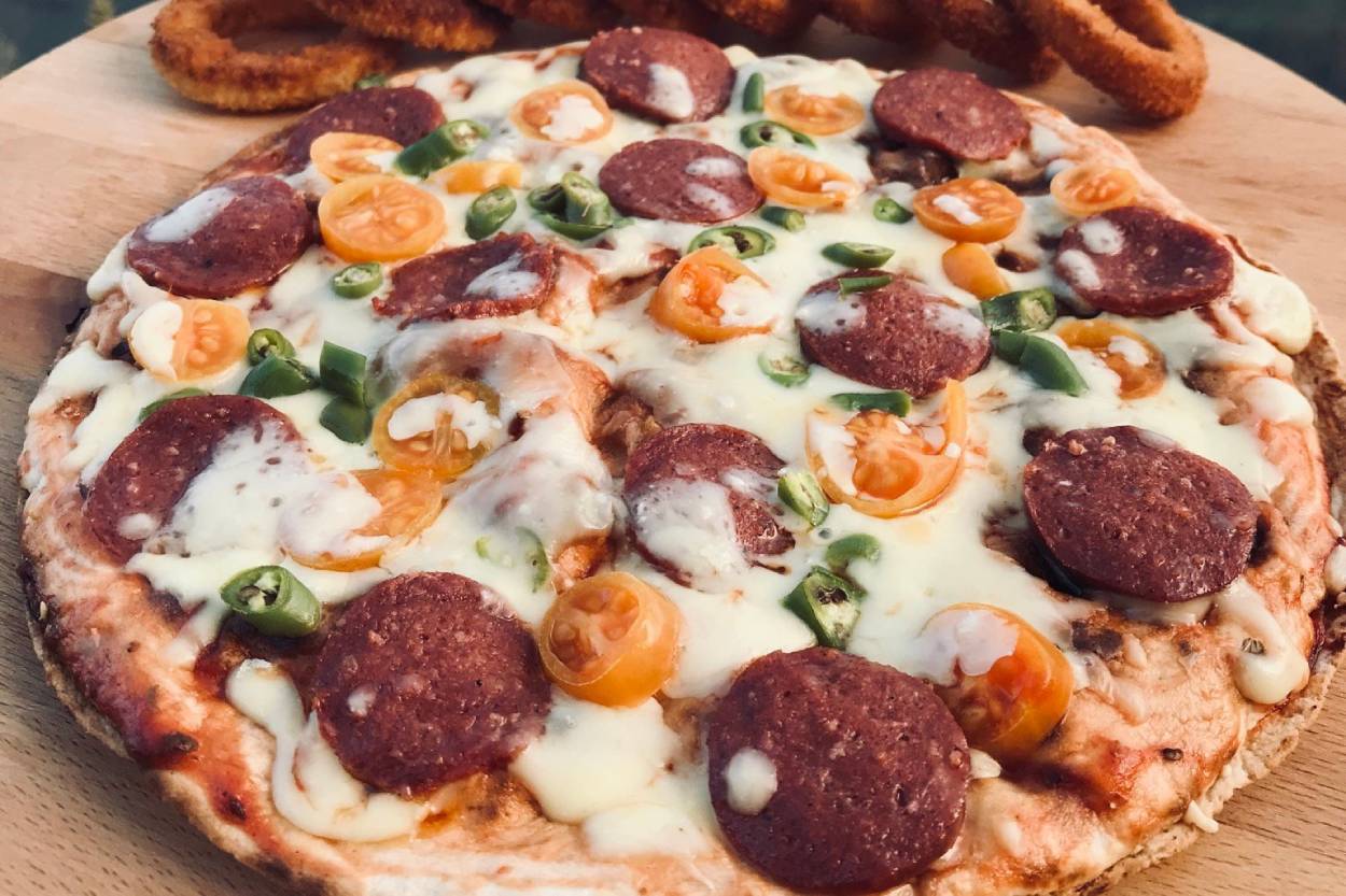 Lavaş Pizza Tarifi, Nasıl Yapılır?