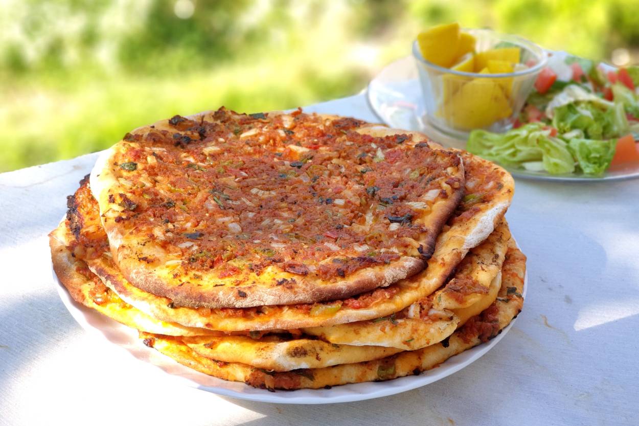 ev-yapimi-lahmacun-tarifi