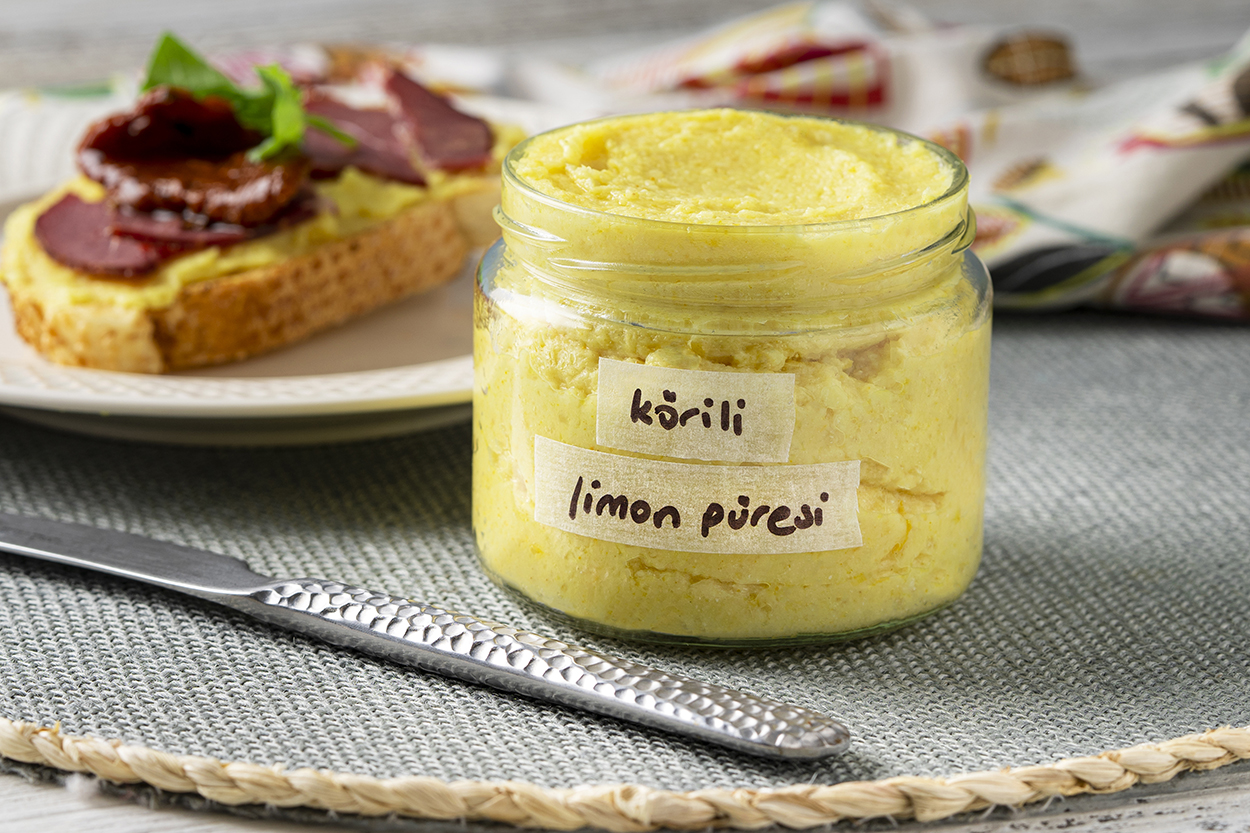 https://yemek.com/tarif/korili-limon-puresi/ | Körili Limon Püresi Tarifi