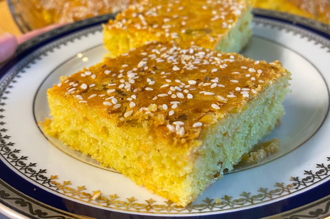 Pırasalı Havuçlu Mısır Unlu Börek Tarifi