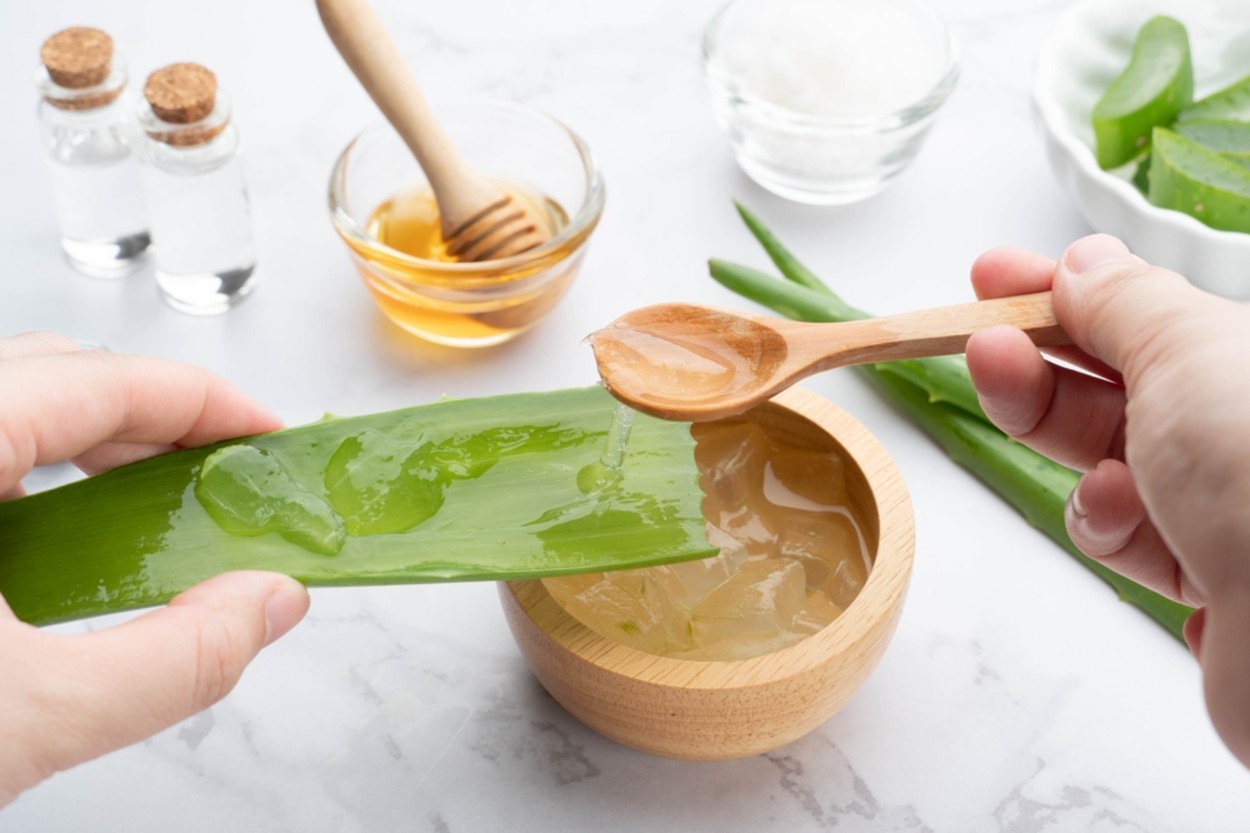 Bal ve Aloe Vera Maskesi