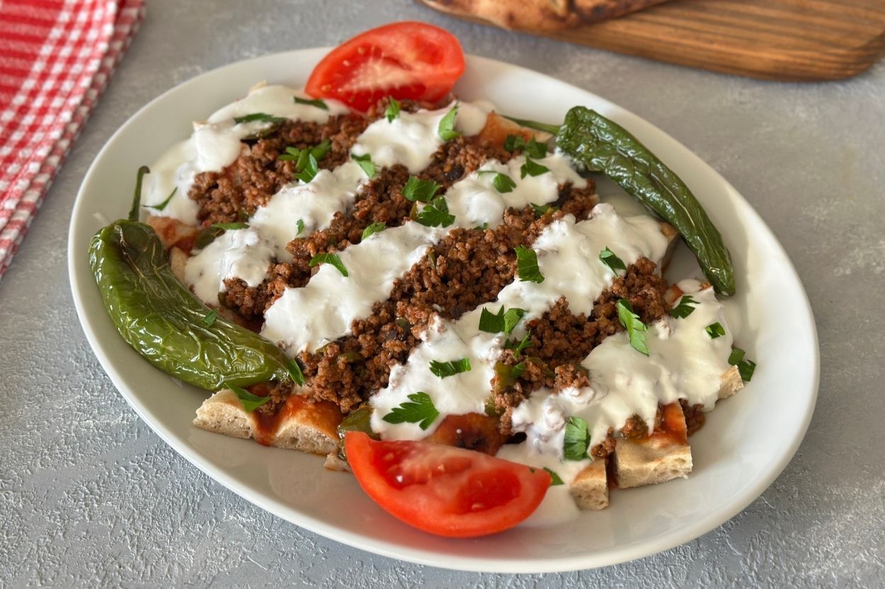 Kıymalı İskender Tarifi