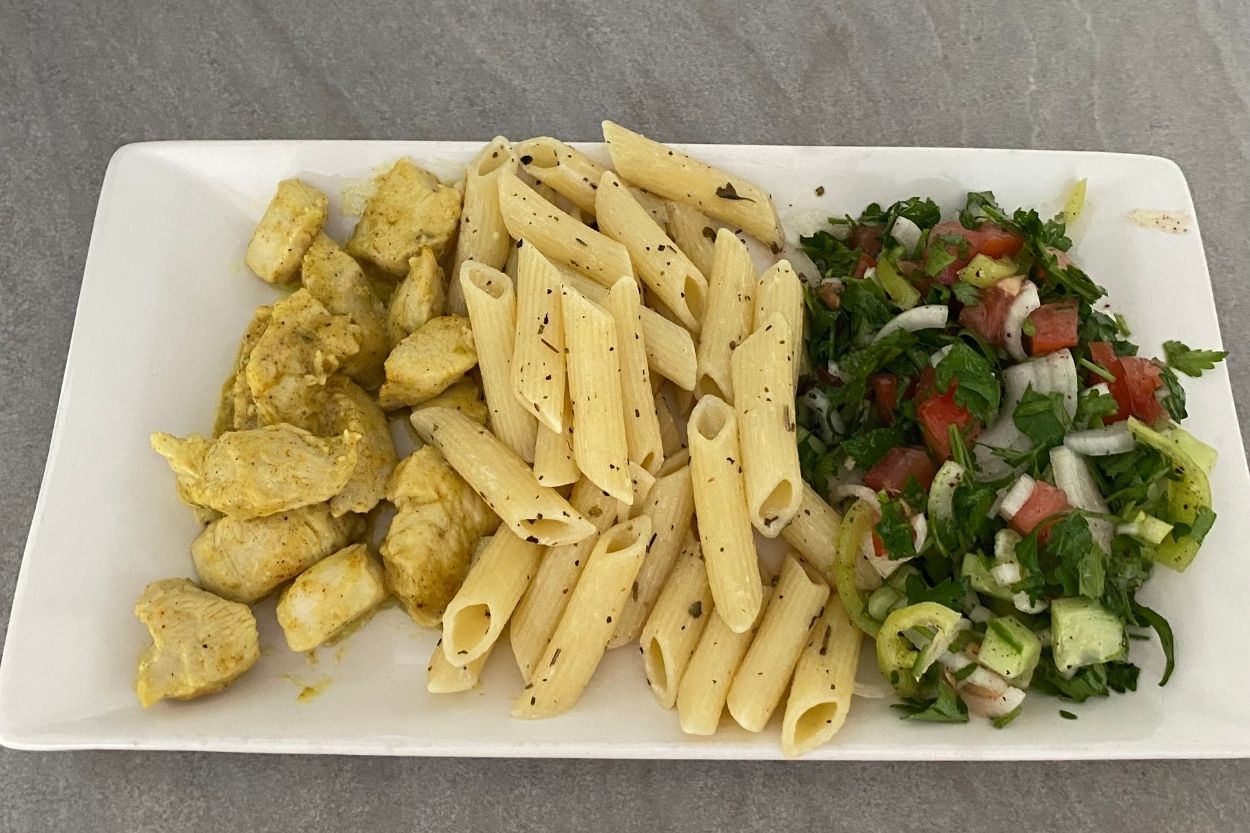Körili Kremalı Pratik Tavuk Menü Tarifi