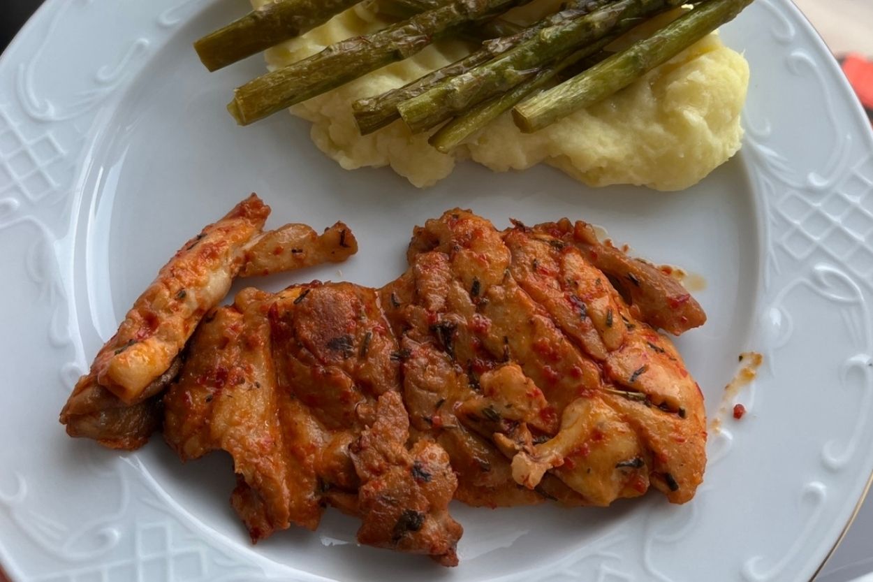 Patates Püresi Yatağında Tavuk Tarifi