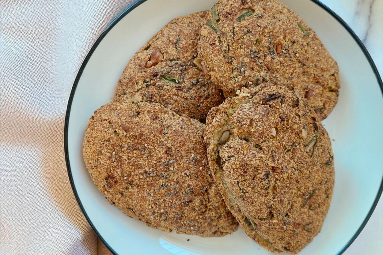 Badem Unlu Cevizli Ketojenik Ekmek Tarifi