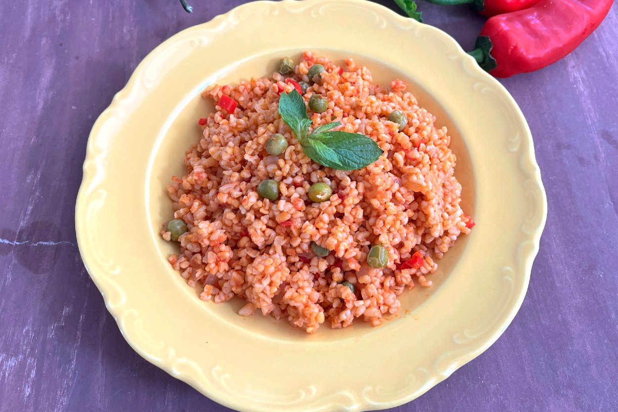 Bezelyeli Bulgur Pilavı Tarifi