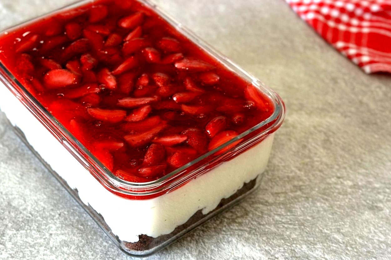 Çilekli Spoonful Tarifi
