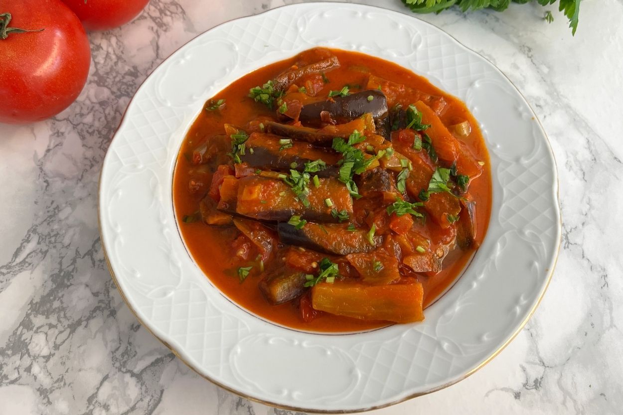 Etsiz Patlıcan Yemeği Tarifi