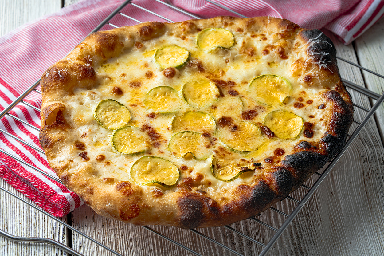 Kabaklı Peynirli Pizza Tarifi