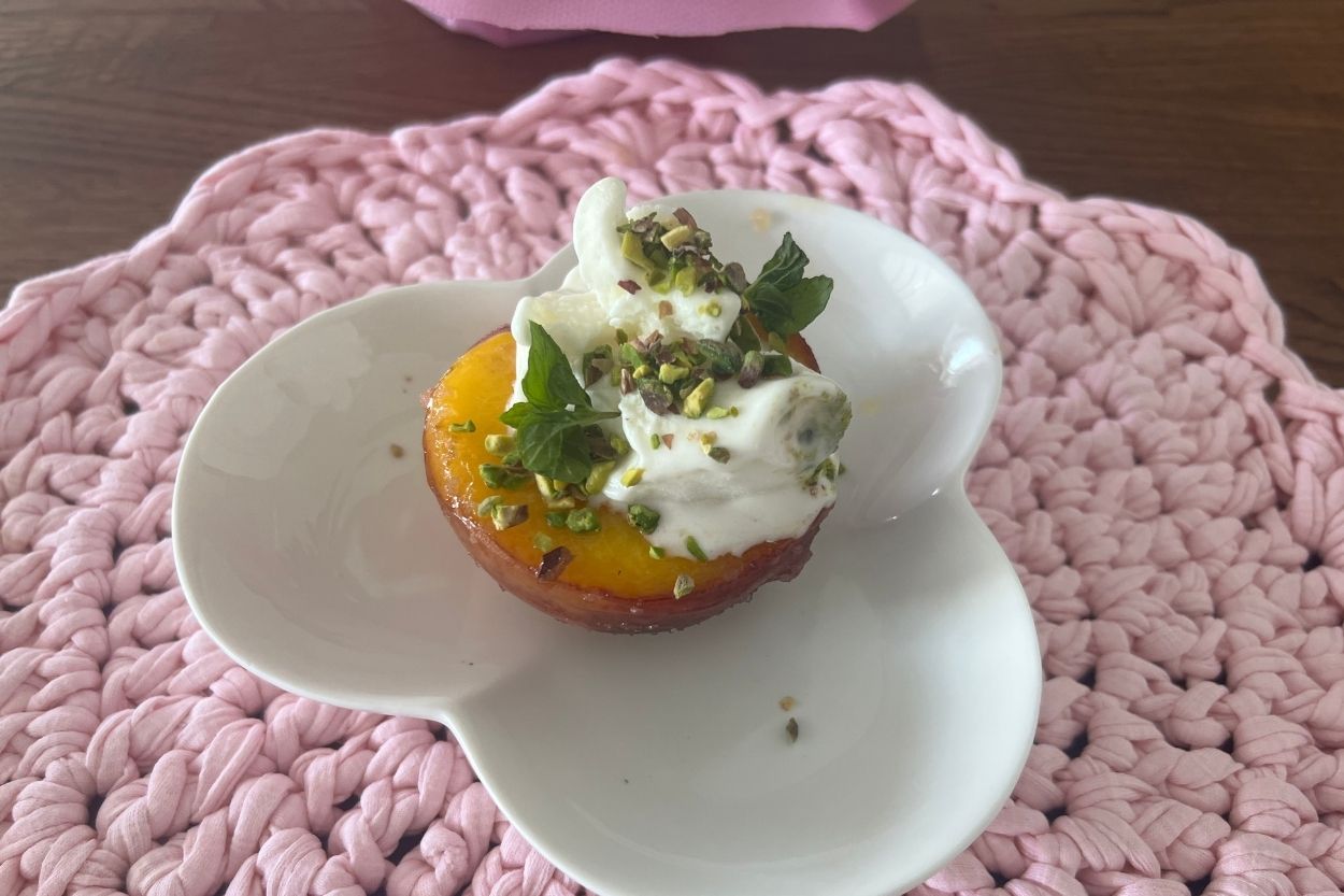 Dondurmalı Şeftali Tatlısı Tarifi