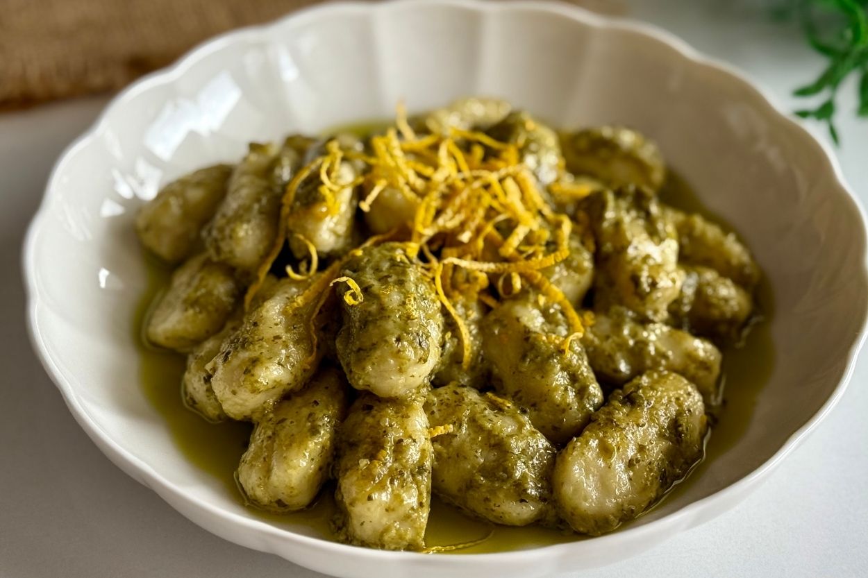 Pesto Soslu Gnocchi Tarifi