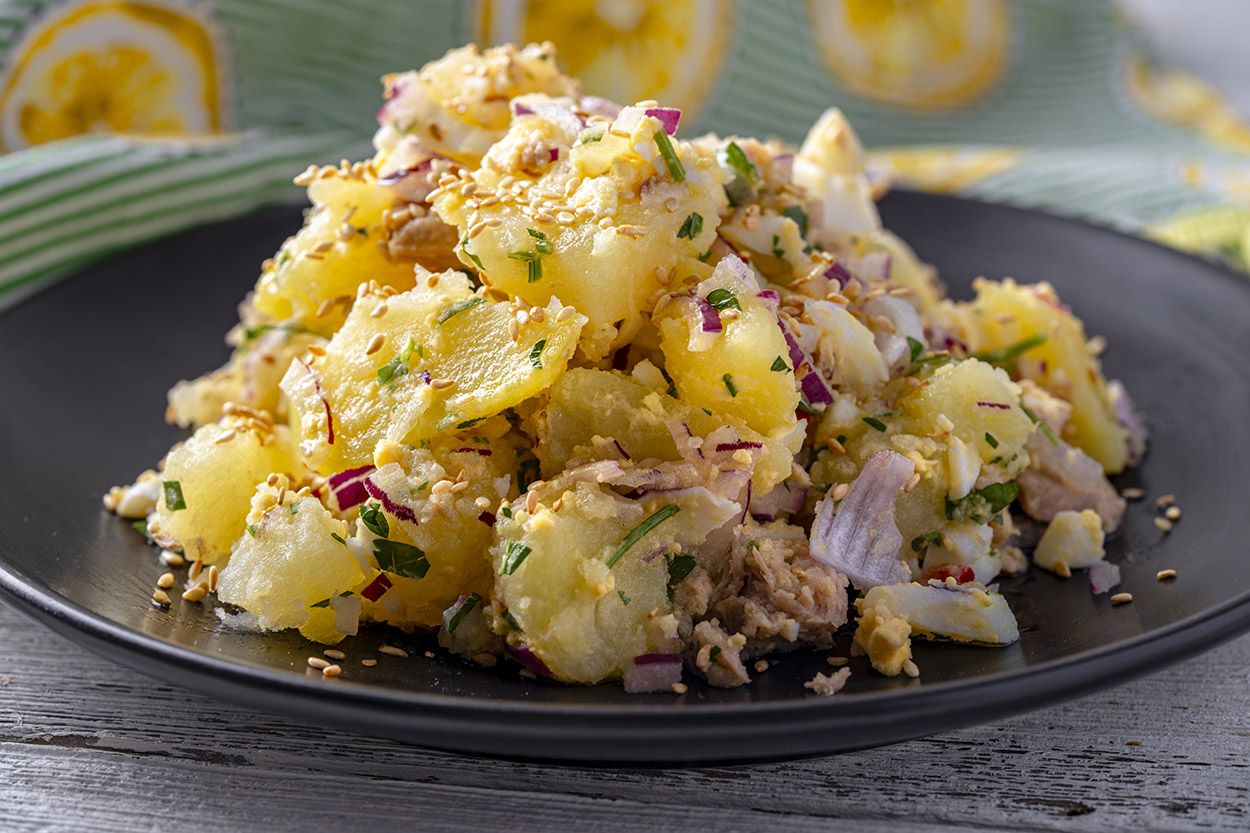 Ton Balıklı Patates Salatası Tarifi
