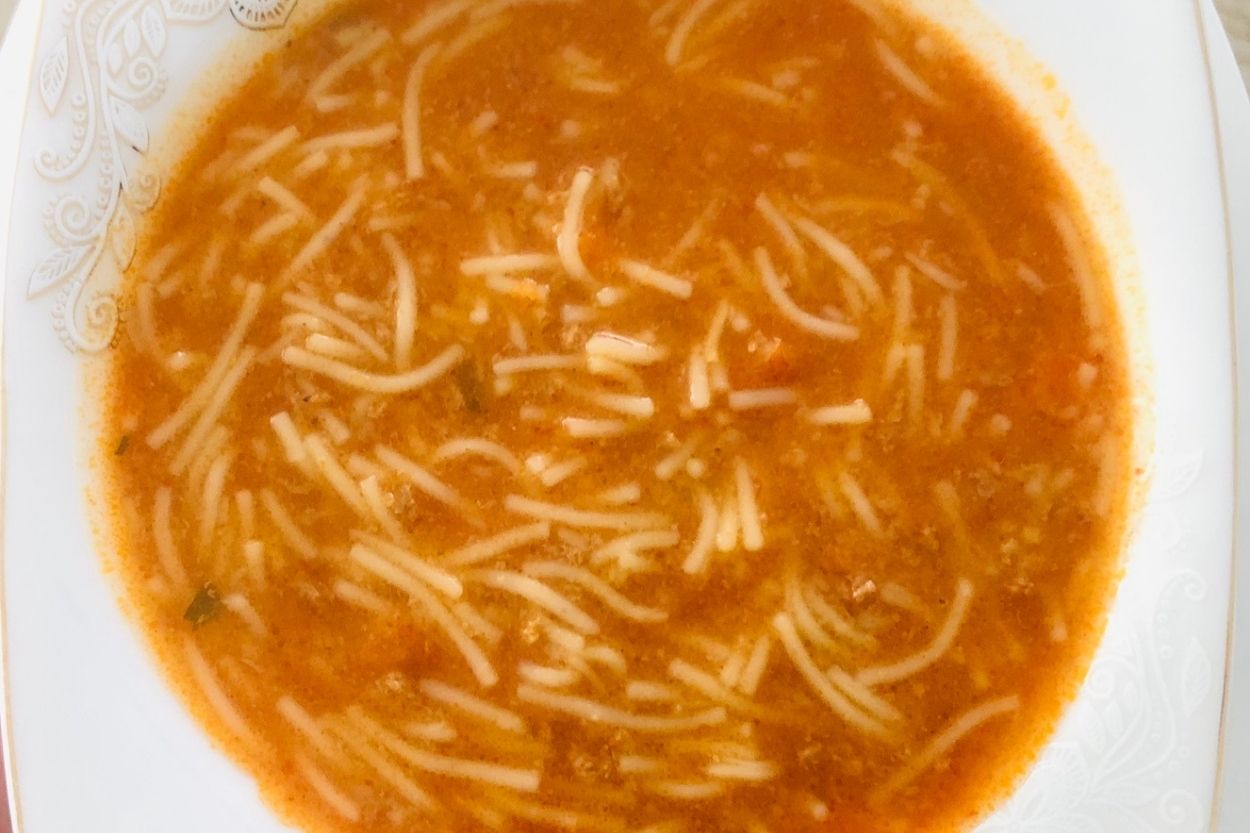 Kıymalı Tel Şehriye Çorbası Tarifi