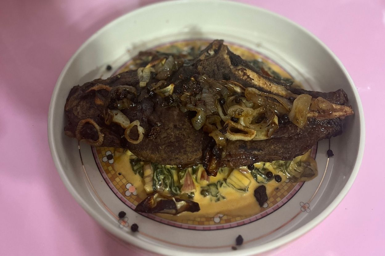 Pazı Yatağında Dallas Steak Tarifi