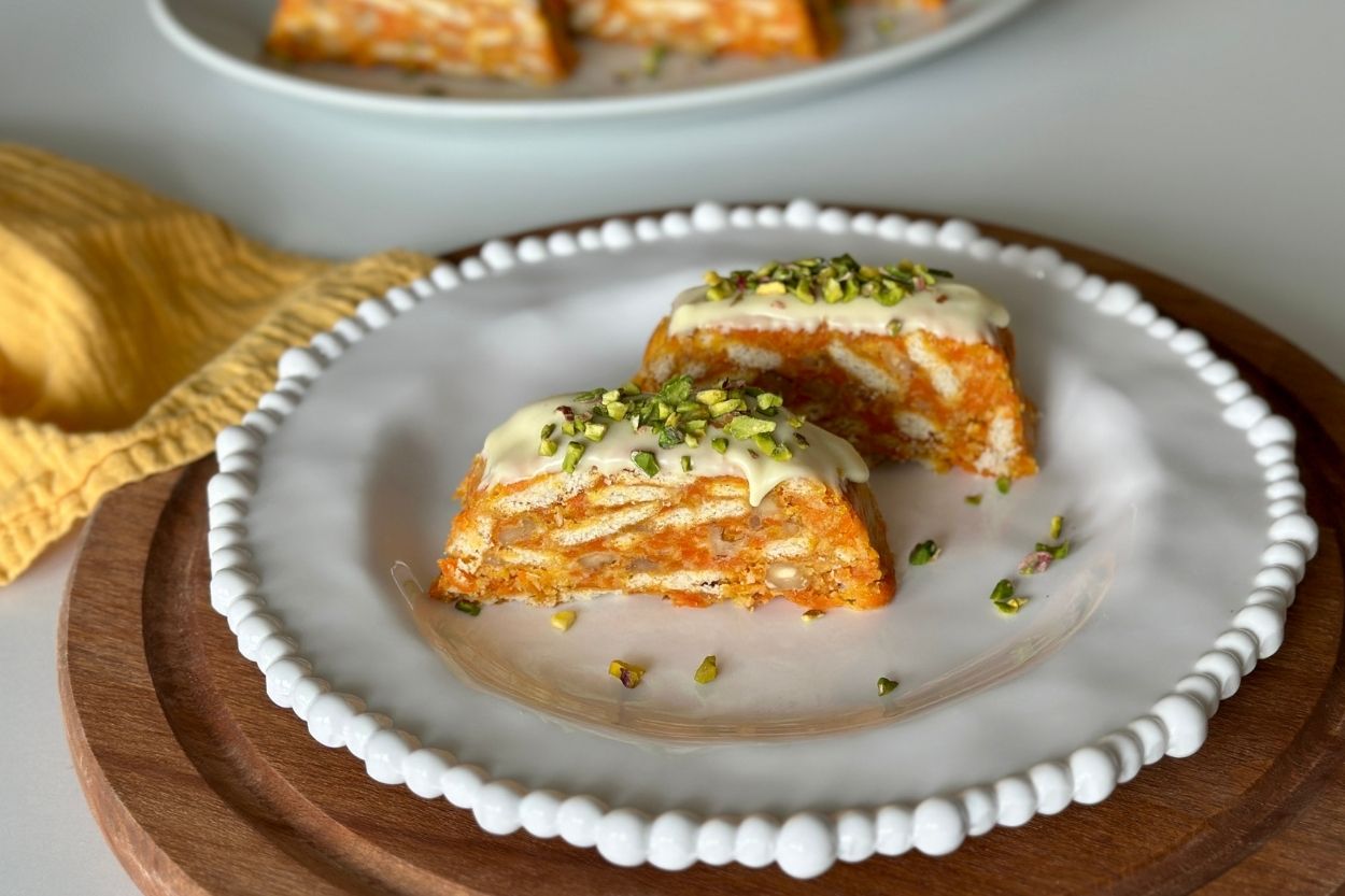 10 Dakikada Havuçlu Pasta Tarifi