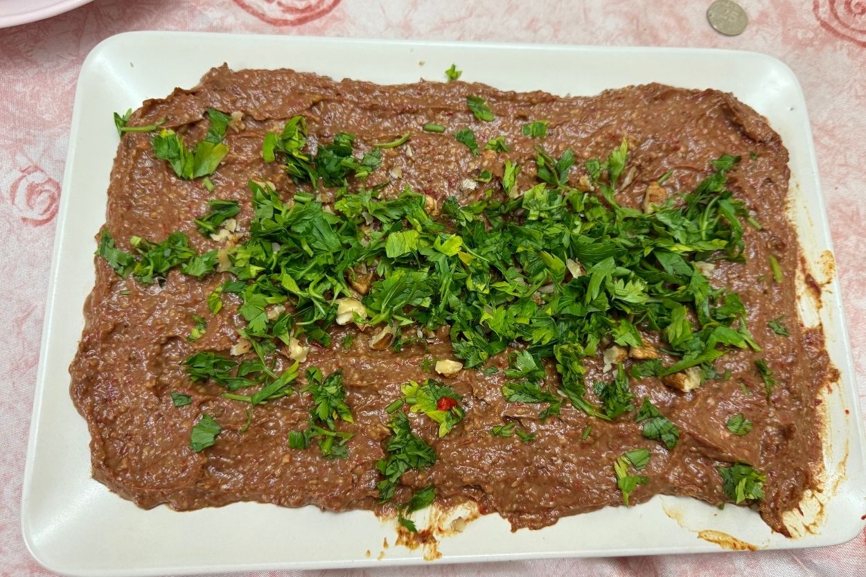 Avokadolu Kapya Biberli Meze Tarifi