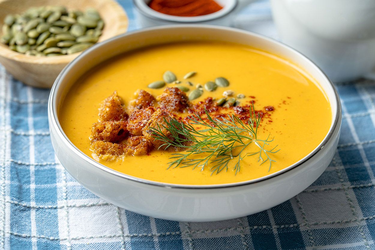 Tarhanalı Sebzeli Bal Kabağı Çorbası Tarifi