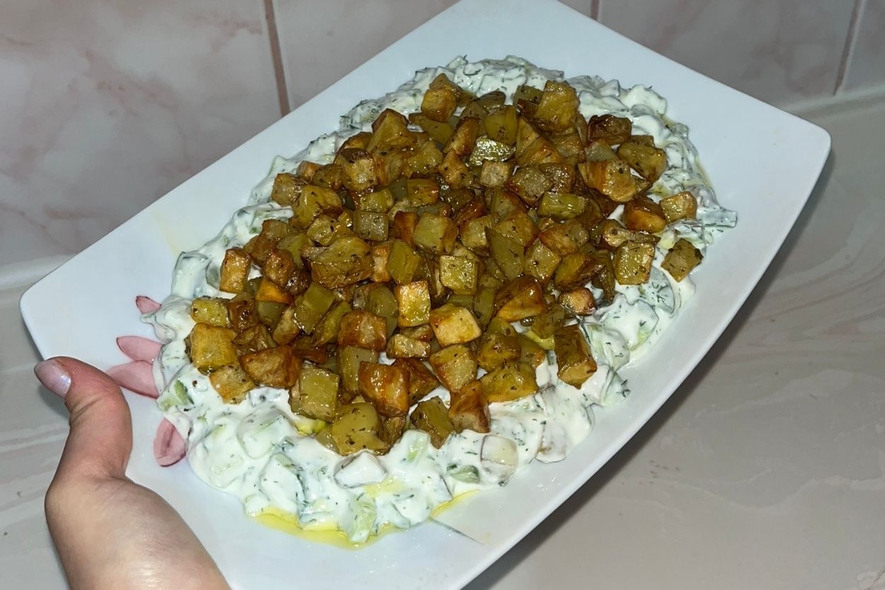 Çıtır Patatesli Ferah Salata Tarifi