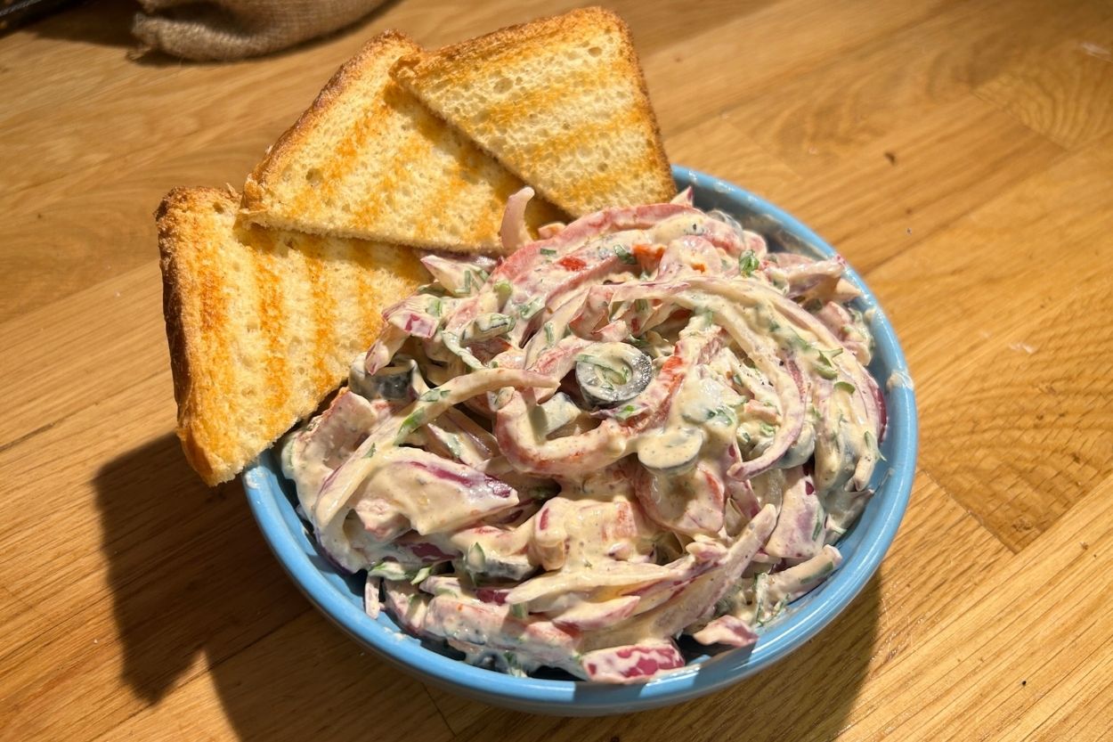 Köz Biberli Zeytinli Meze Tarifi