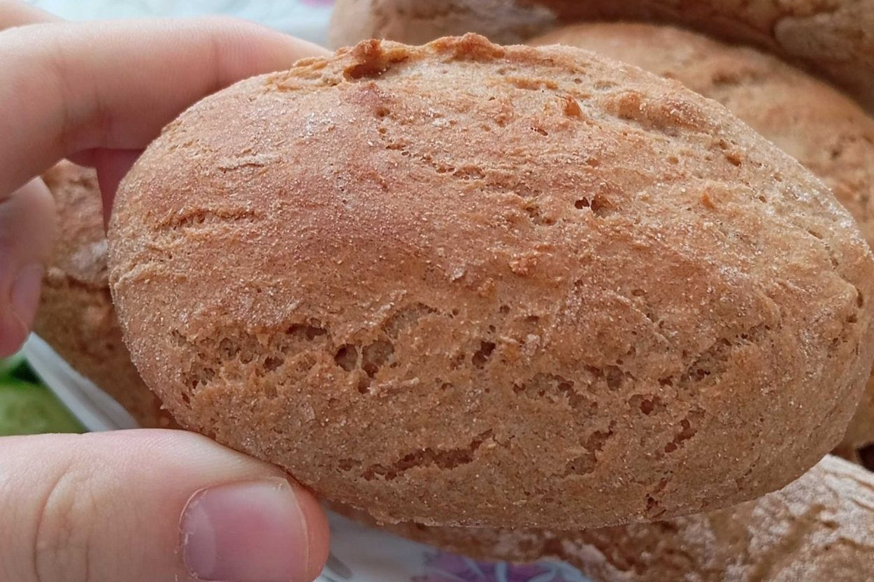 Siyez Unlu Ev Yapımı Ekmek Tarifi